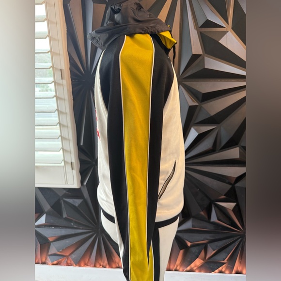 Gucci Tracksuit Large Jacket, Medium Pants - Picture 2 of 5